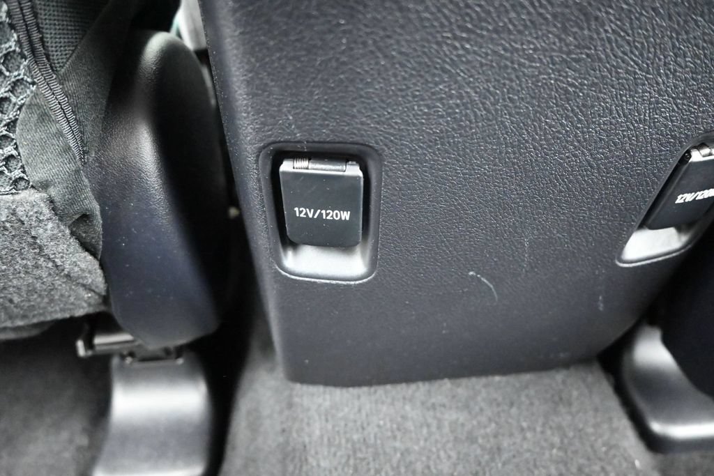 Used 2016 Toyota 4Runner SR5 AWD/4WD image 13
