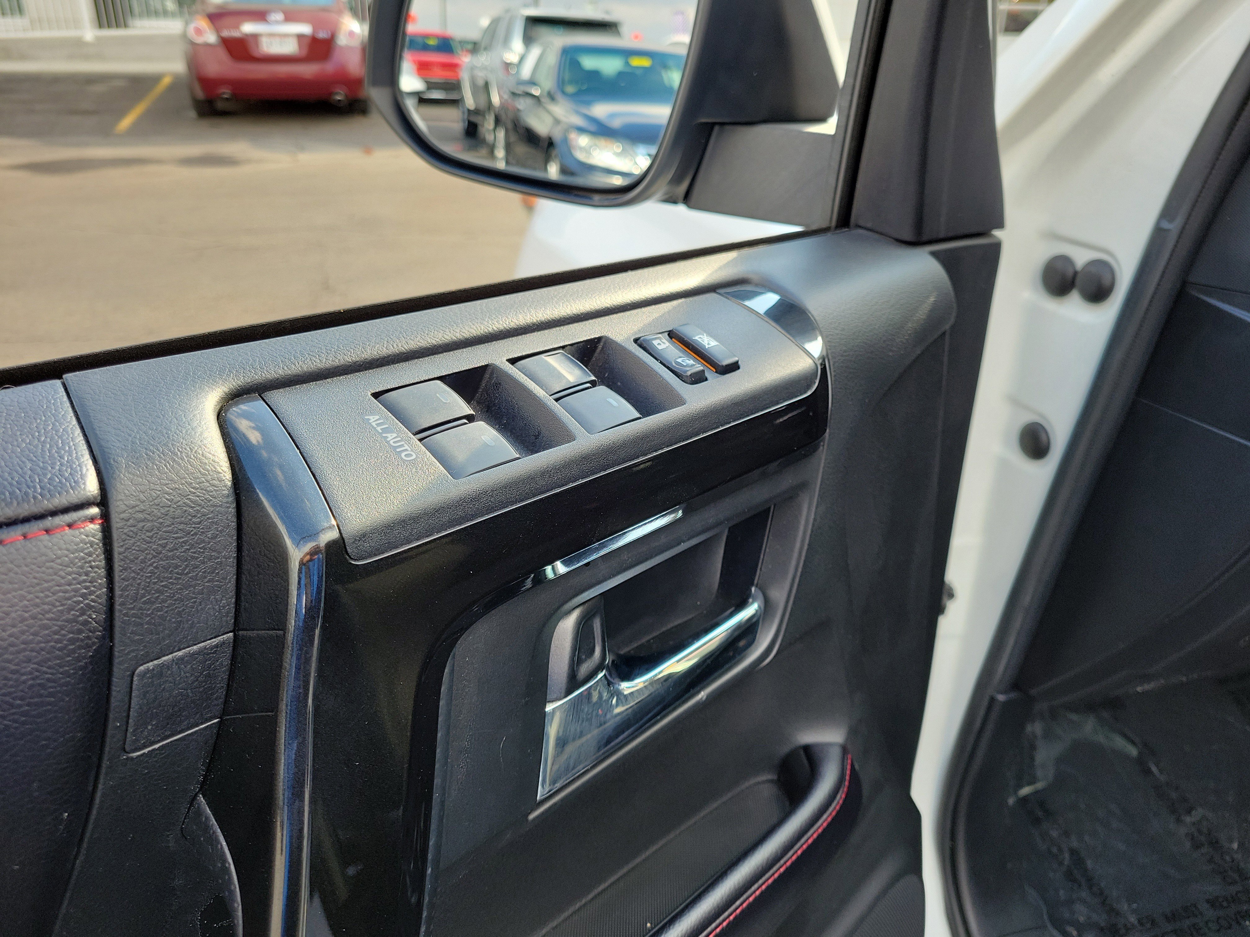 Used 2017 Toyota 4Runner TRD Off-Road image 18