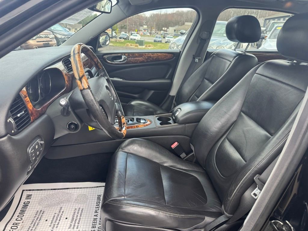 Used 2006 Jaguar XJ8 image 29