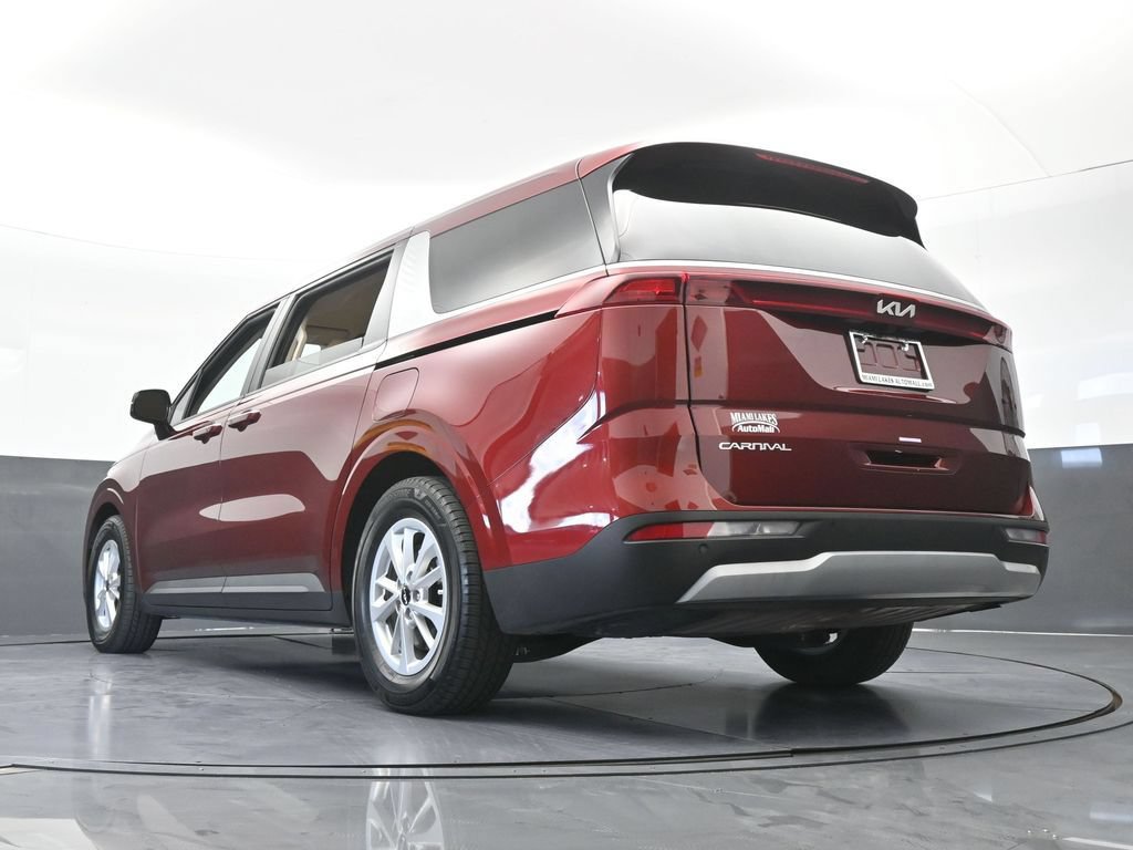Used 2024 Kia Carnival LX FWD image 54