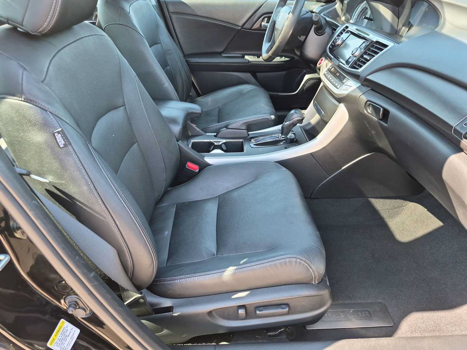 Used 2014 Honda Accord EX-L image 21