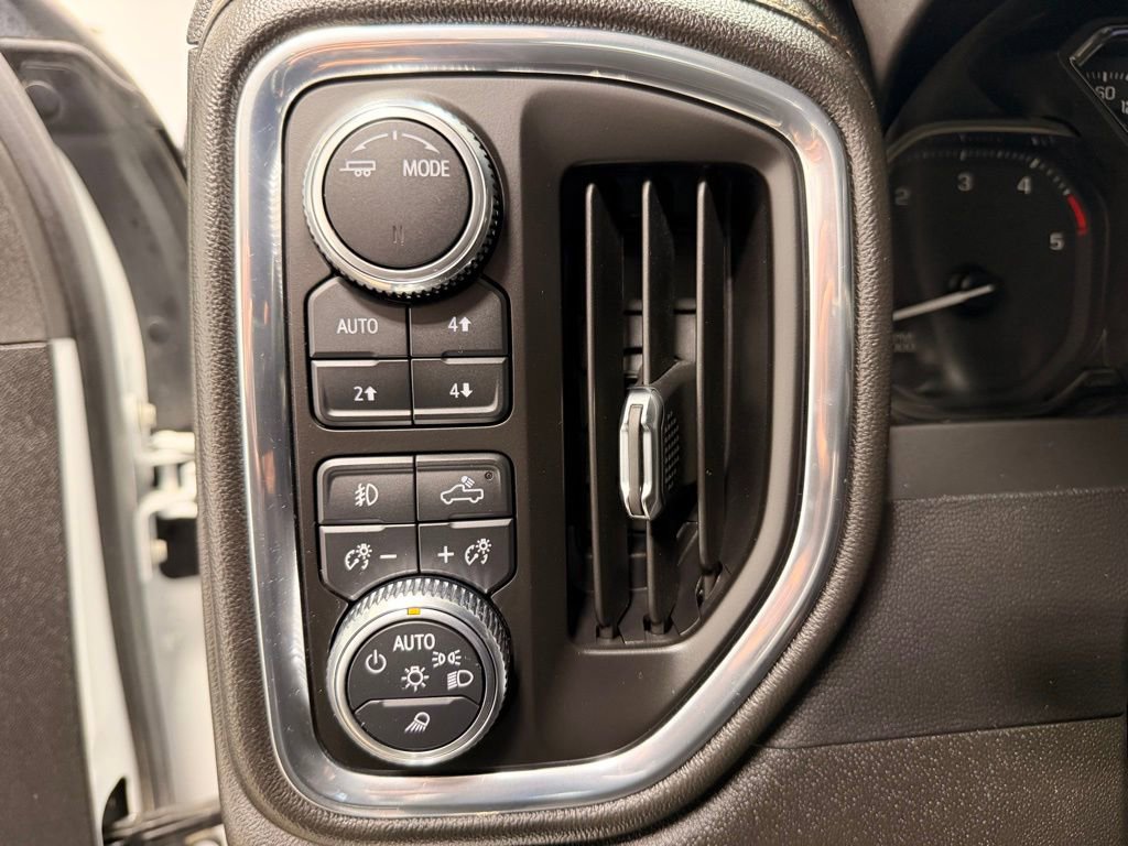 Used 2023 GMC Sierra 2500 AT4 w/ AT4 Premium Plus Package AWD/4WD image 30