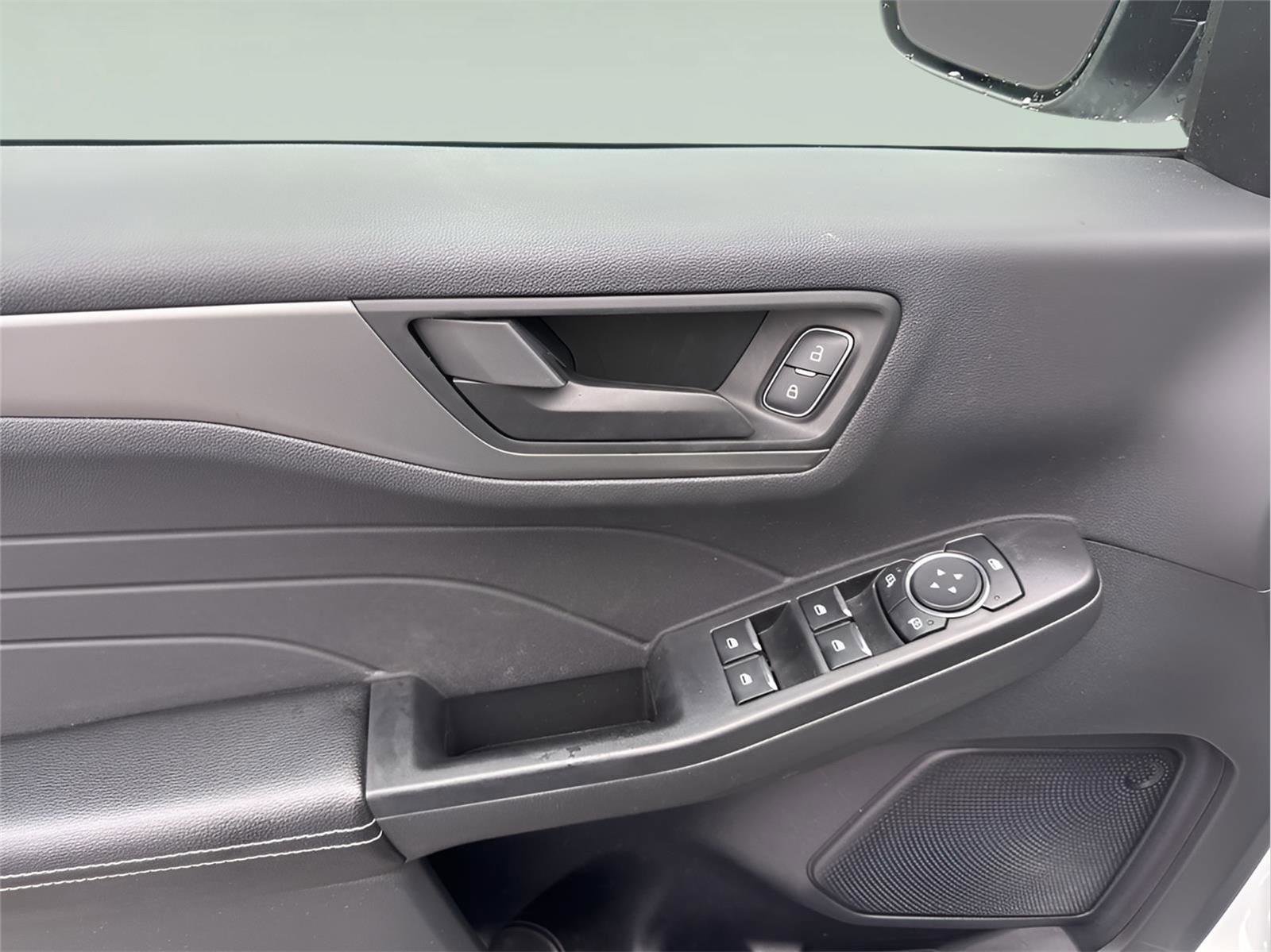 Used 2024 Ford Escape Active image 22