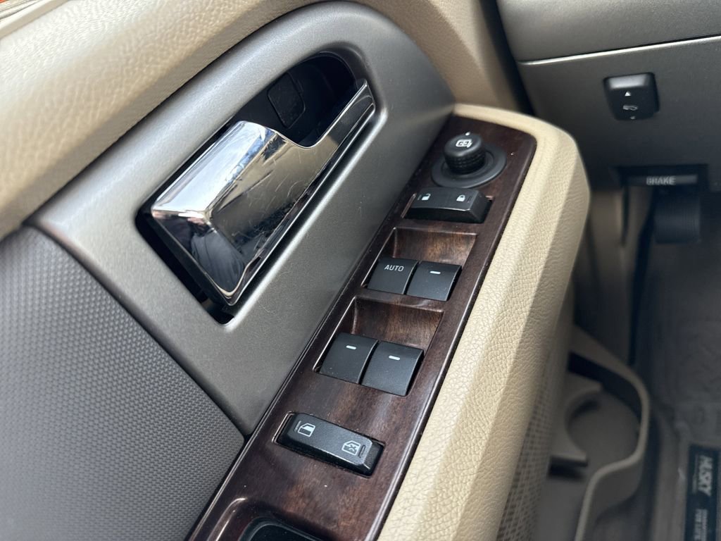 Used 2014 Ford Expedition EL XLT w/ Equipment Group 202A image 28