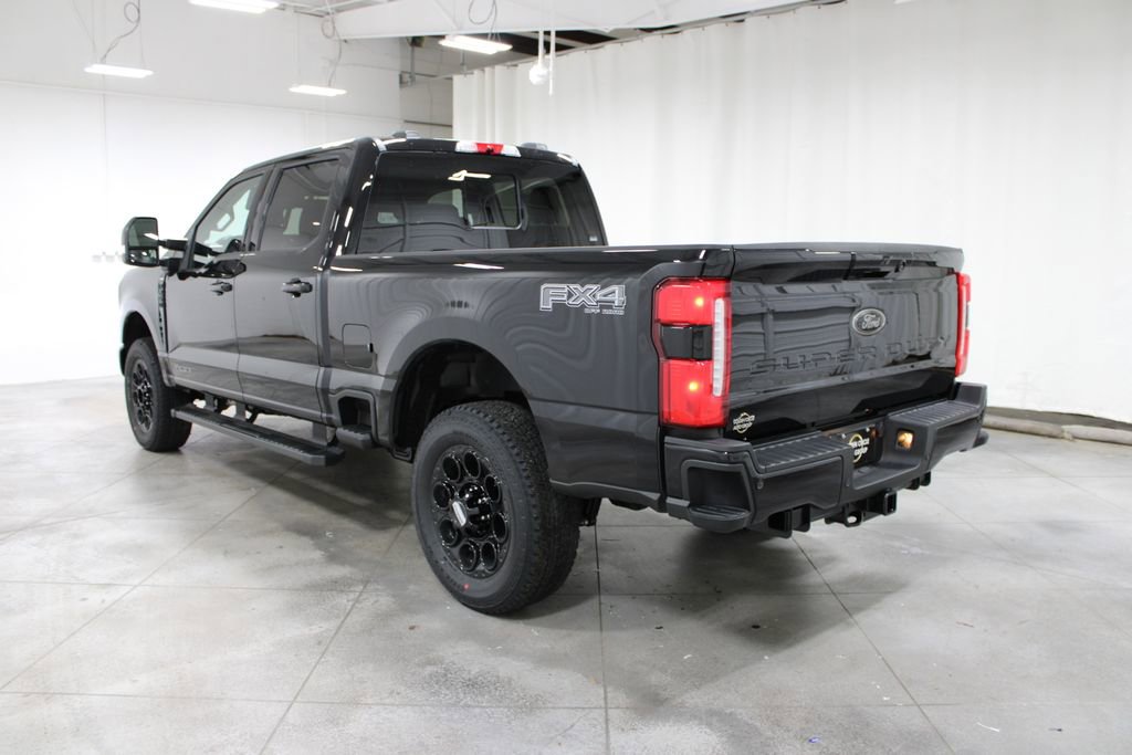 New 2026 Ford F250 Lariat w/ Black Appearance Package image 6