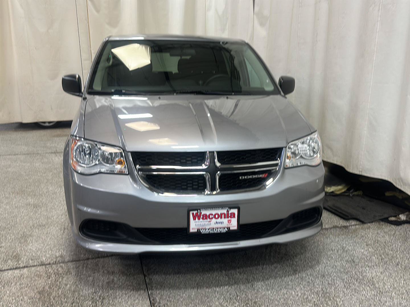 Certified 2016 Dodge Grand Caravan SE w/ Quick Order Package 29E SE FWD image 8