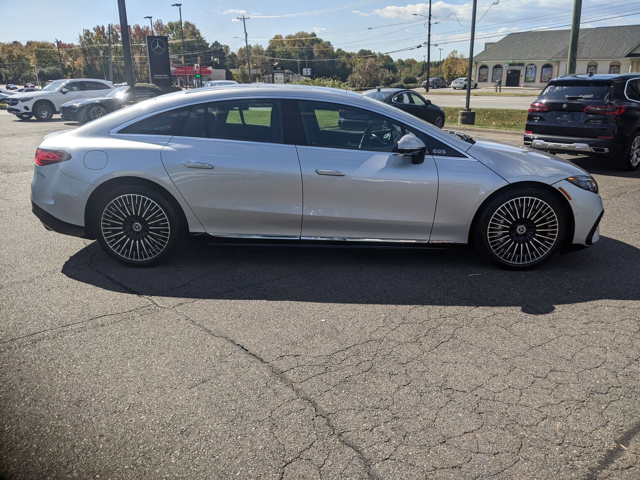 Certified 2023 Mercedes-Benz EQS 580 4MATIC Sedan image 2