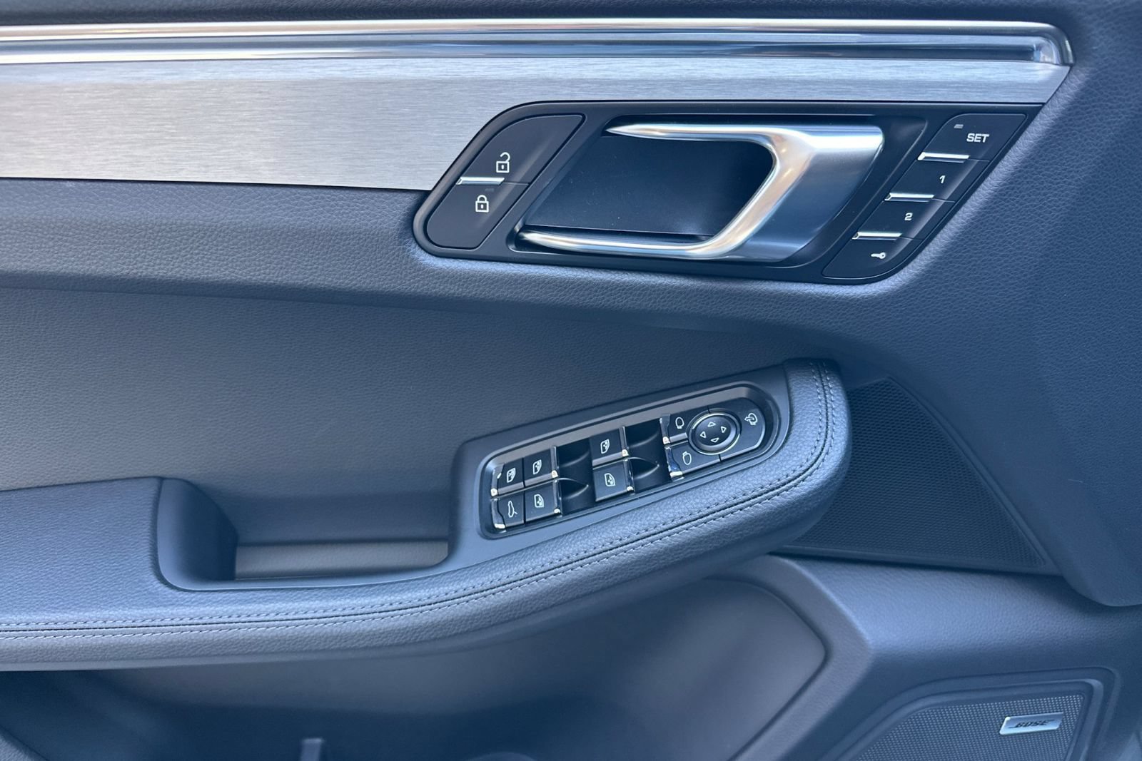 New 2026 Porsche Macan AWD/4WD image 12