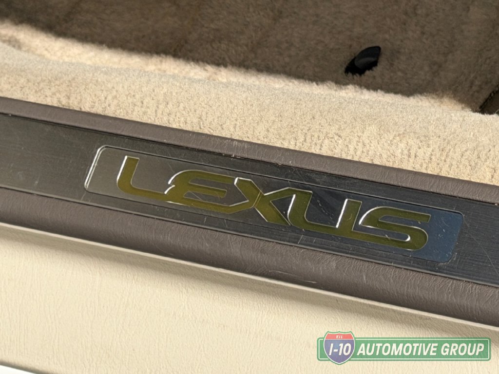 Used 2005 Lexus SC 430 Convertible w/ Preferred Accessory Pkg RWD image 14