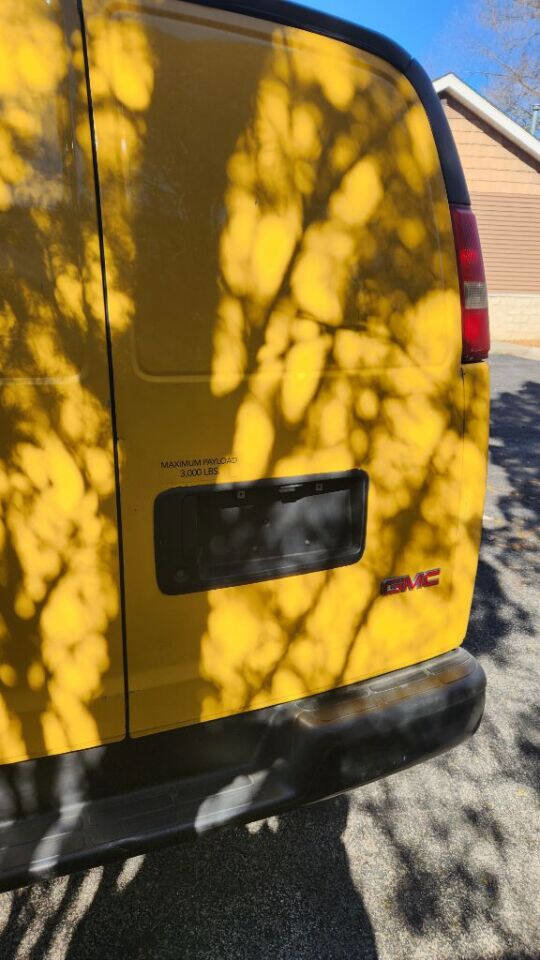 Used 2012 GMC Savana 2500 Extended RWD image 13