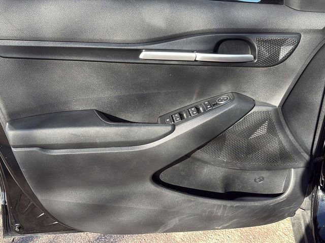 Used 2024 Kia Seltos LX image 8