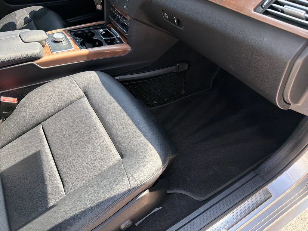 Used 2013 Mercedes-Benz E 350 4MATIC Sedan image 37