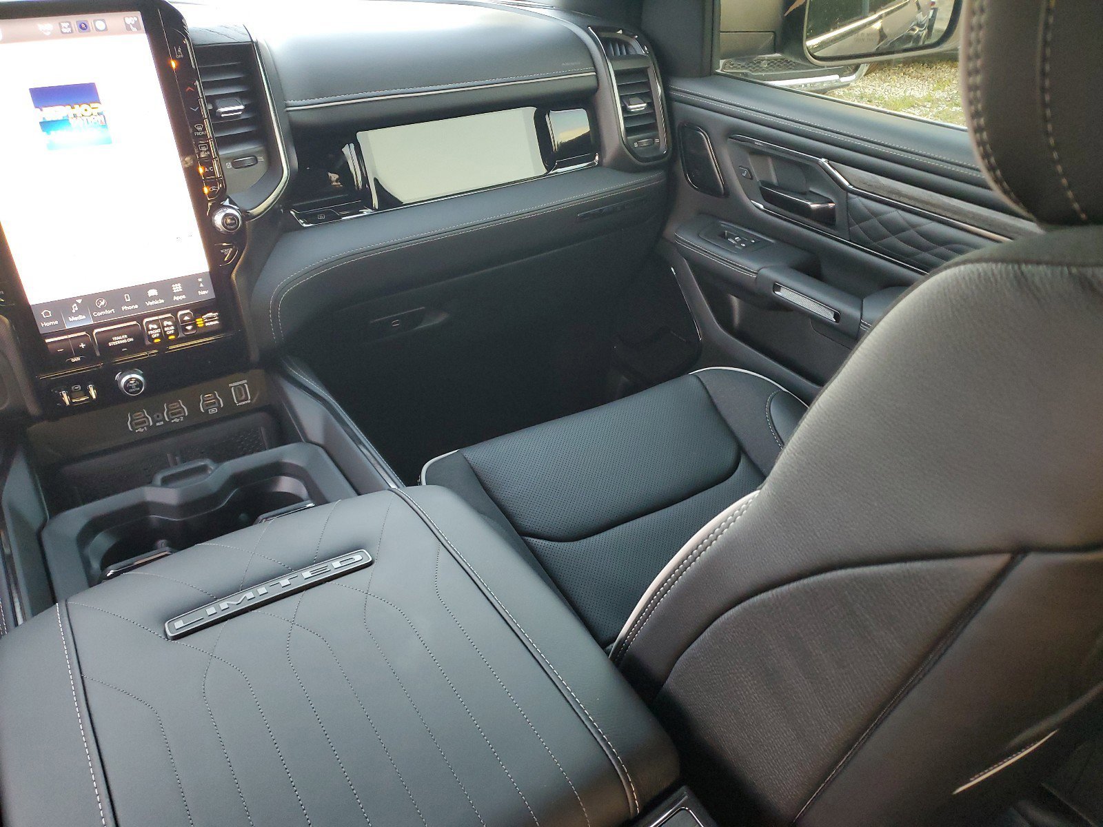 New 2026 RAM 1500 Limited image 15