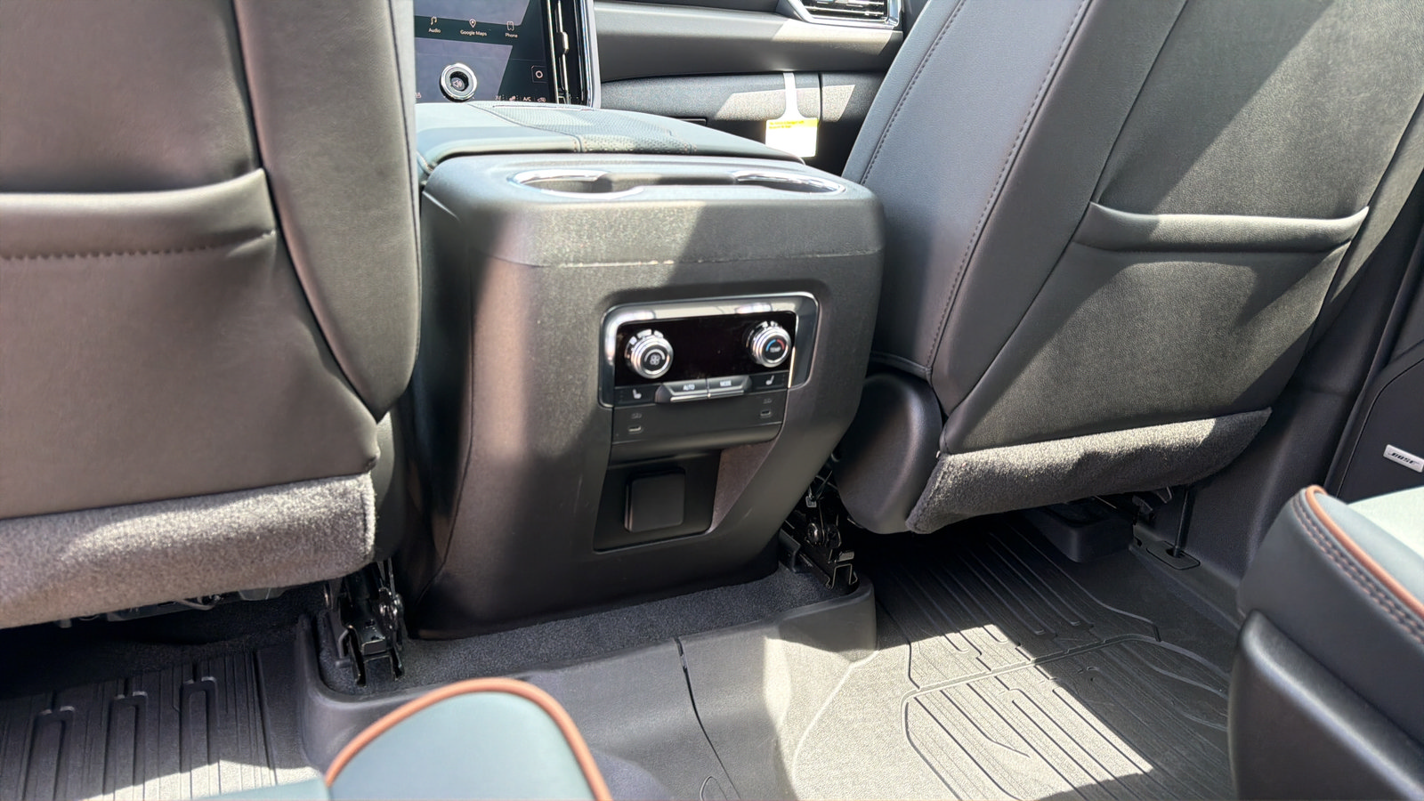 New 2026 GMC Yukon AT4 w/ LPO, Floor Liner Package AWD/4WD image 26