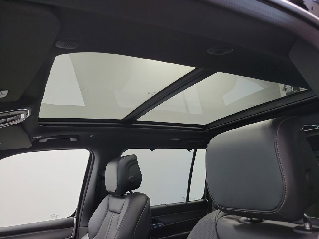 New 2026 Jeep Grand Wagoneer Limited image 16