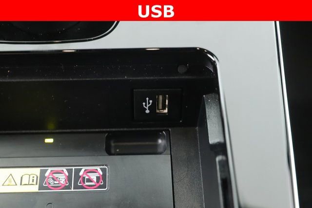 Used 2023 Subaru Solterra Limited image 24