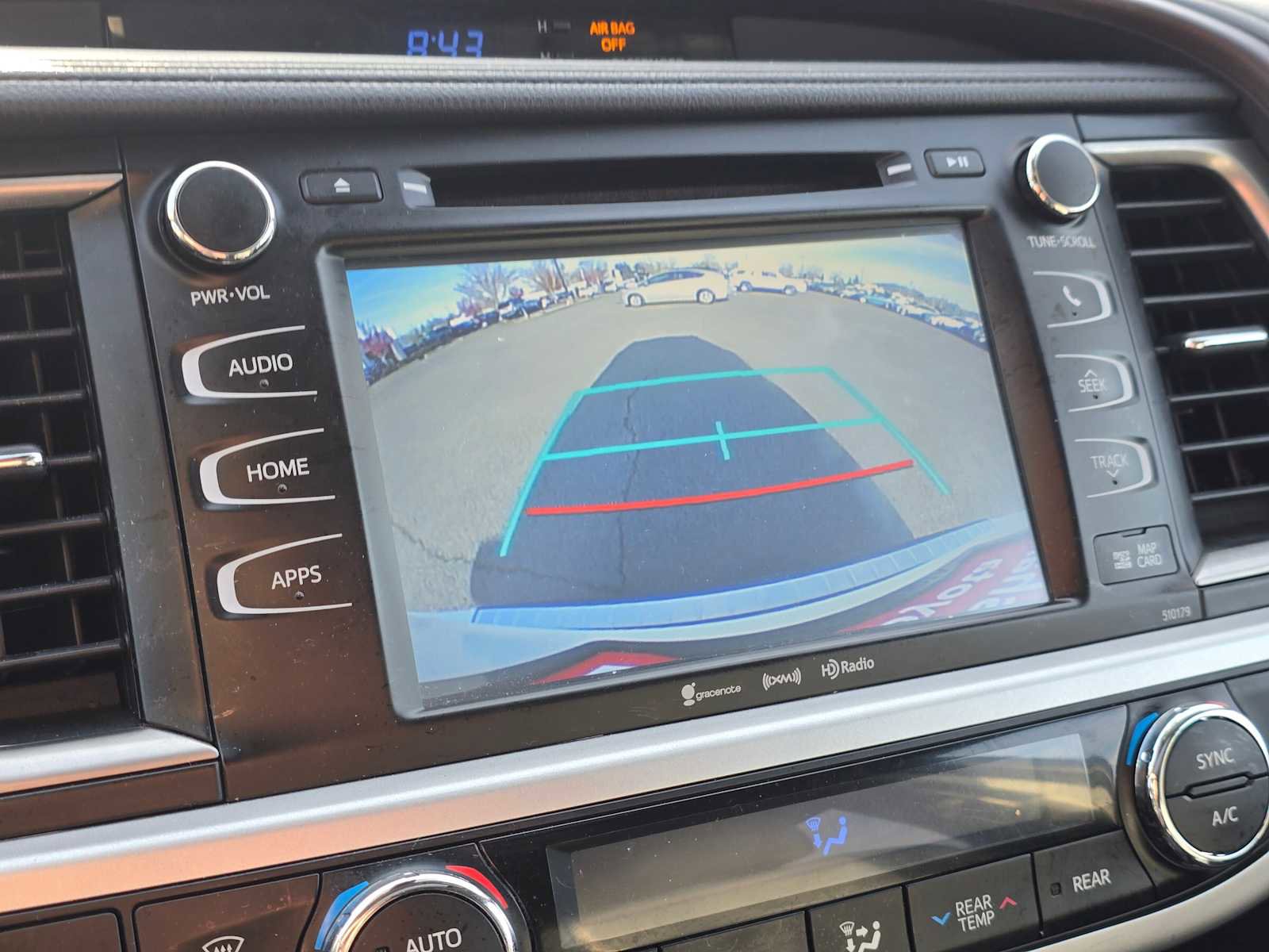 Used 2018 Toyota Highlander XLE image 32