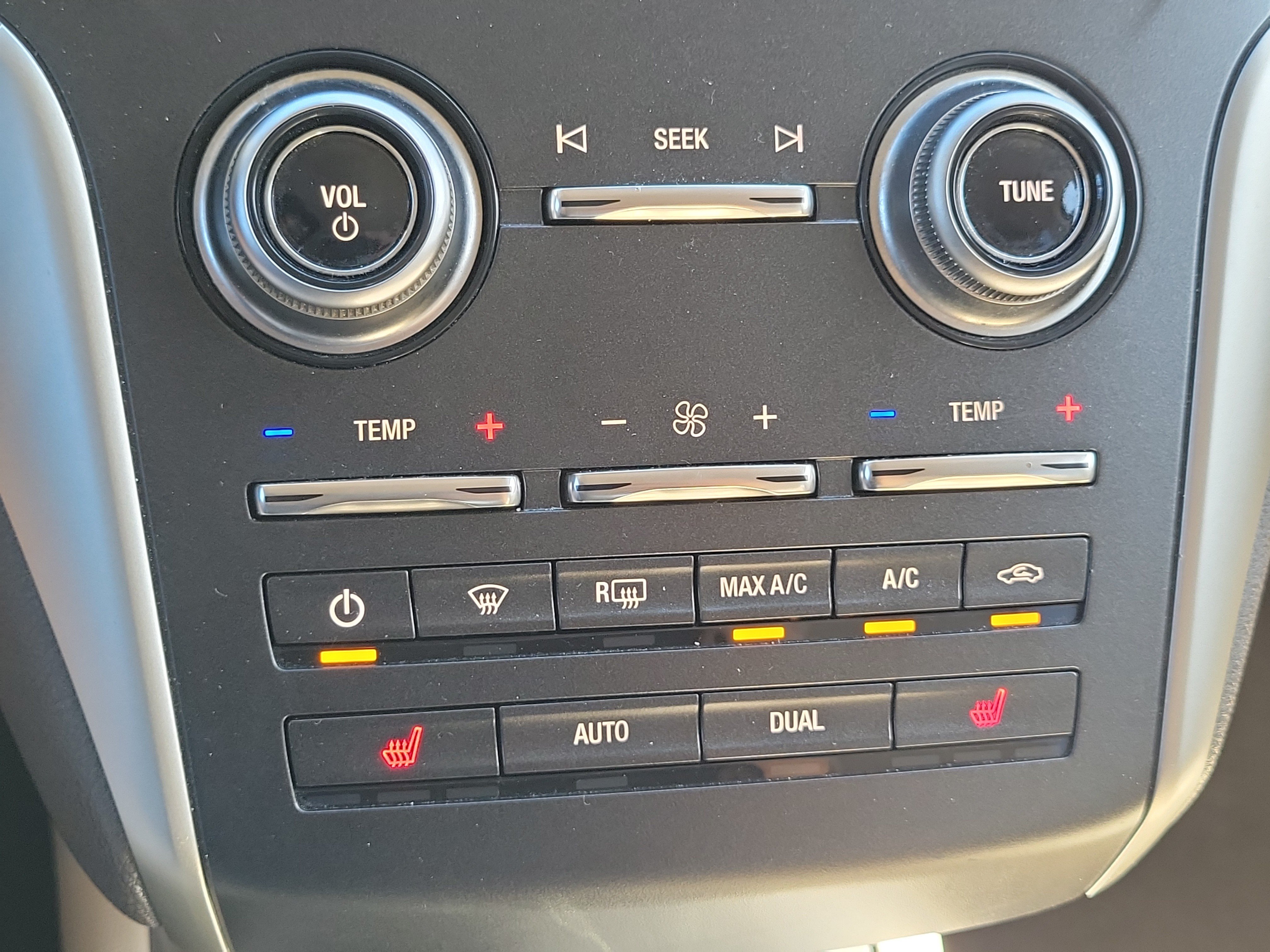 Used 2019 Lincoln MKC Premiere FWD image 25