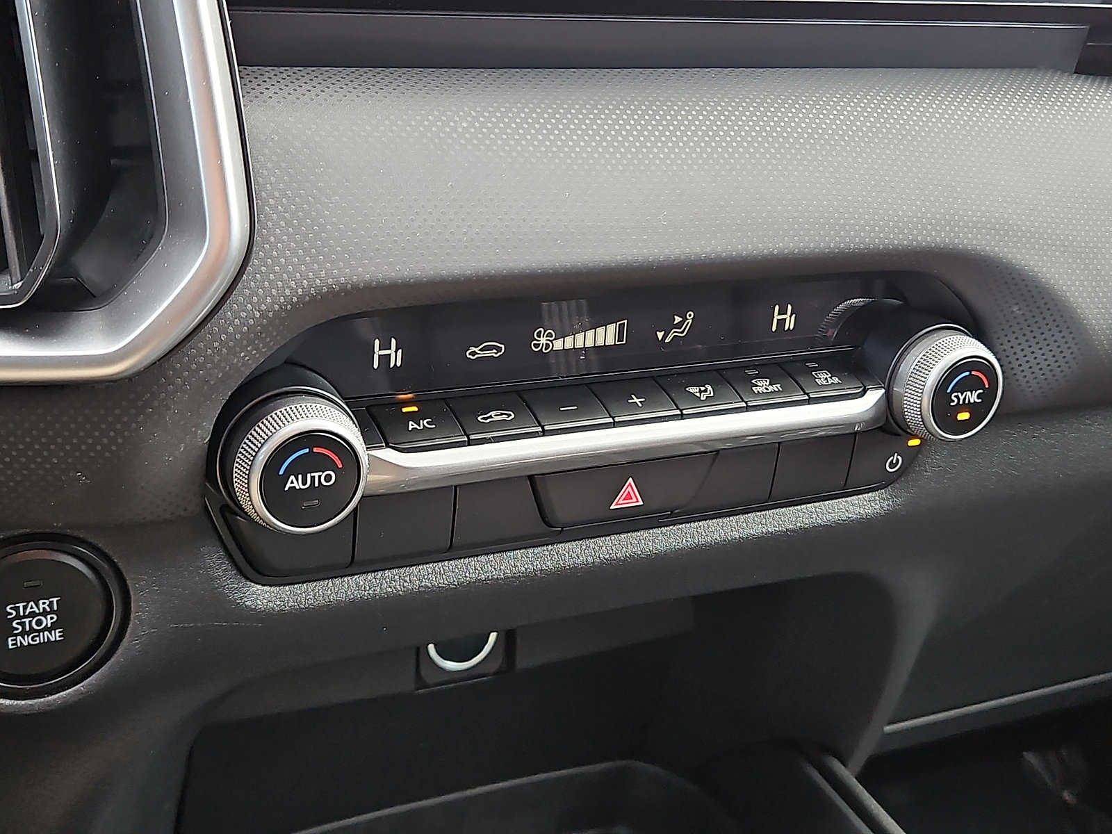 Used 2025 MAZDA CX-50 AWD 2.5 S w/ Weather Package image 15