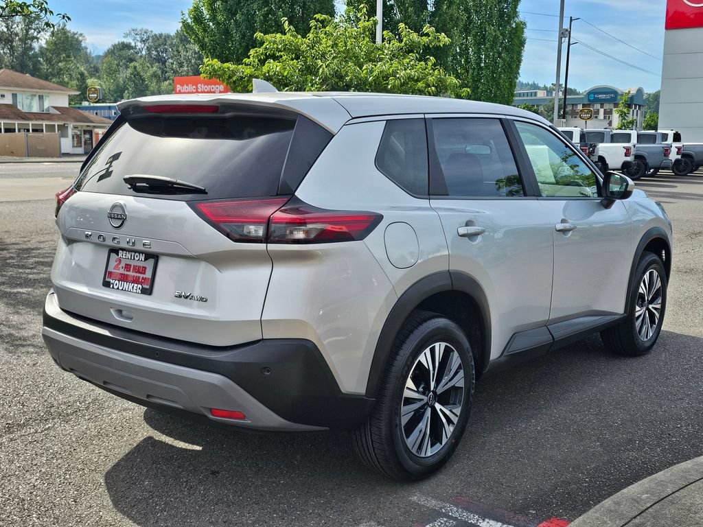 Used 2023 Nissan Rogue SV AWD/4WD image 5