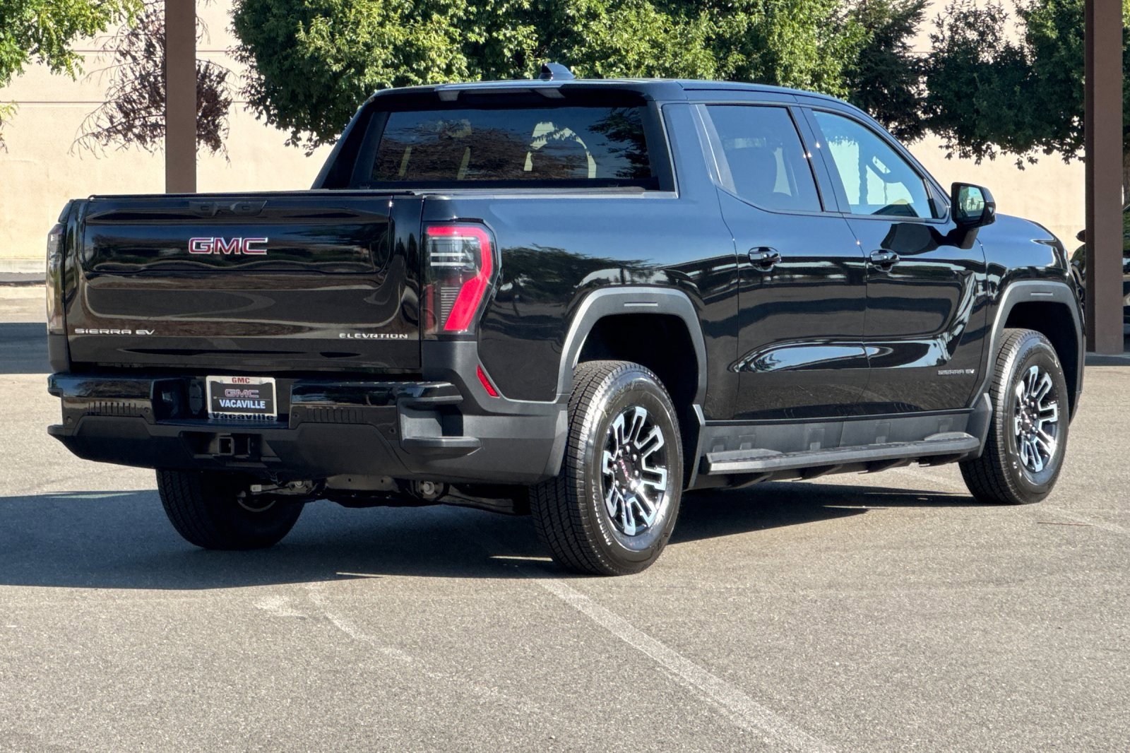 New 2026 GMC Sierra EV Elevation image 5