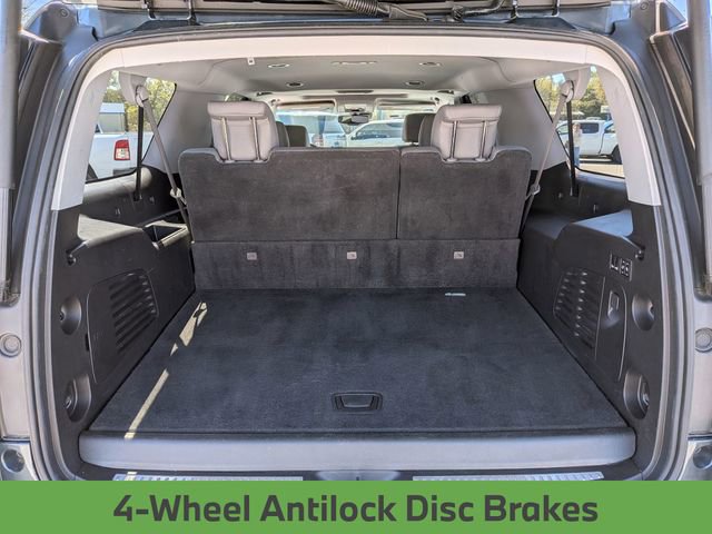 Used 2019 Chevrolet Suburban LT w/ Luxury Package image 31