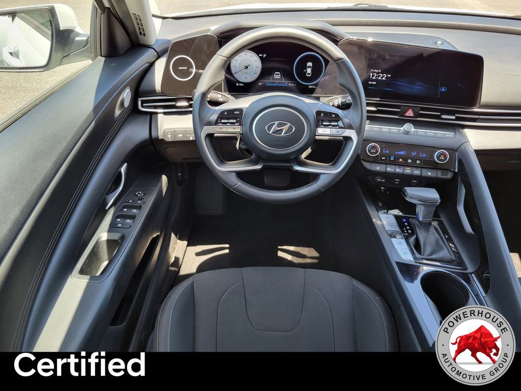 Used 2023 Hyundai Elantra SEL w/ Convenience Package FWD image 17