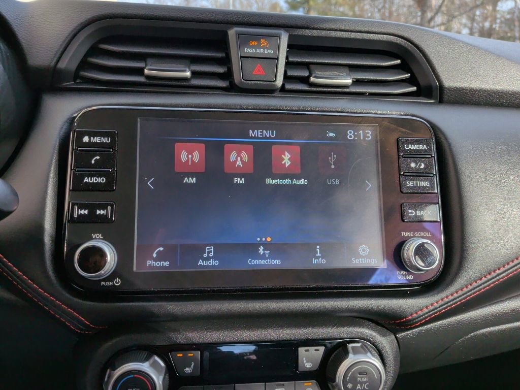 Used 2023 Nissan Versa SR w/ Trunk Package image 23