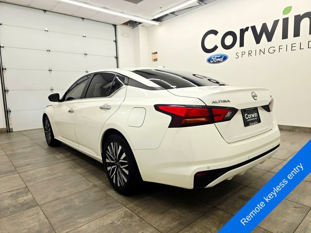 Used 2024 Nissan Altima 2.5 SV FWD image 3