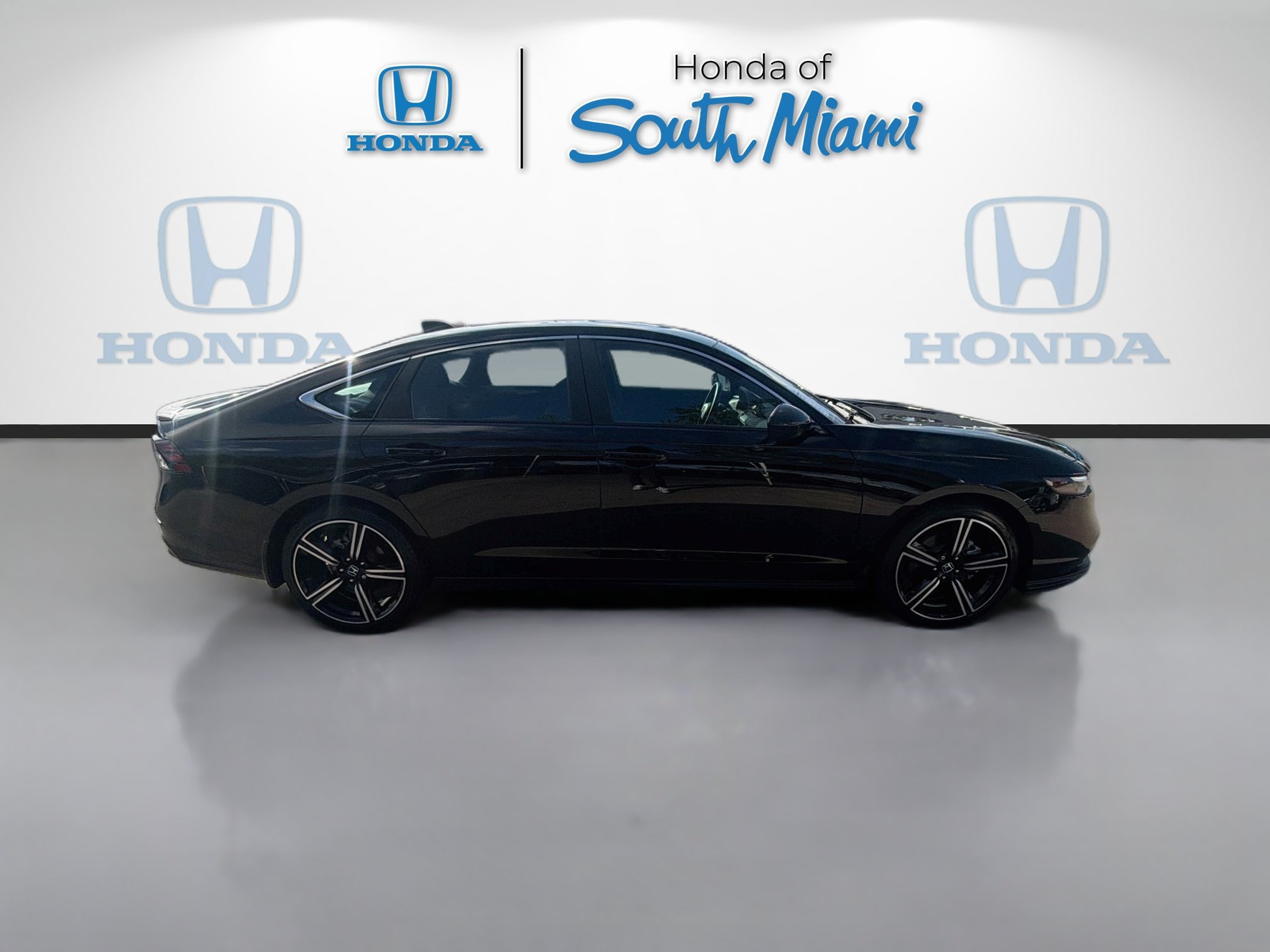 Certified 2024 Honda Accord Sport image 8