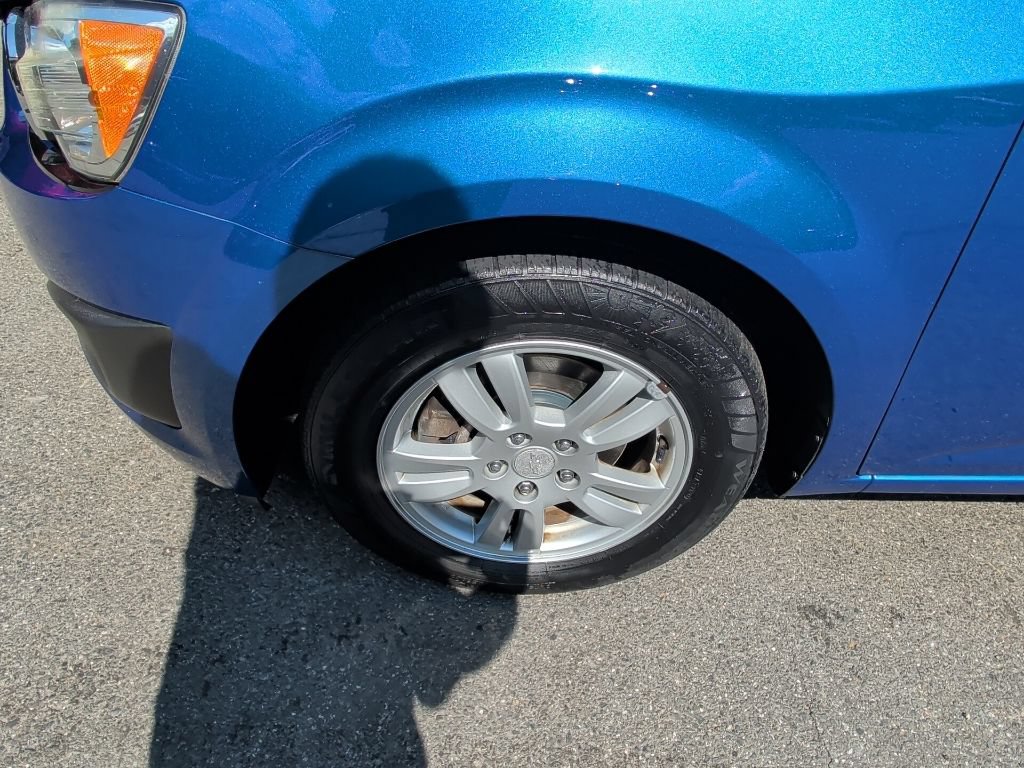 Used 2016 Chevrolet Sonic LT FWD image 9