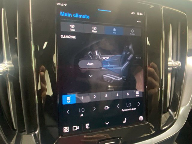 Certified 2025 Volvo S60 B5 Core AWD/4WD image 22