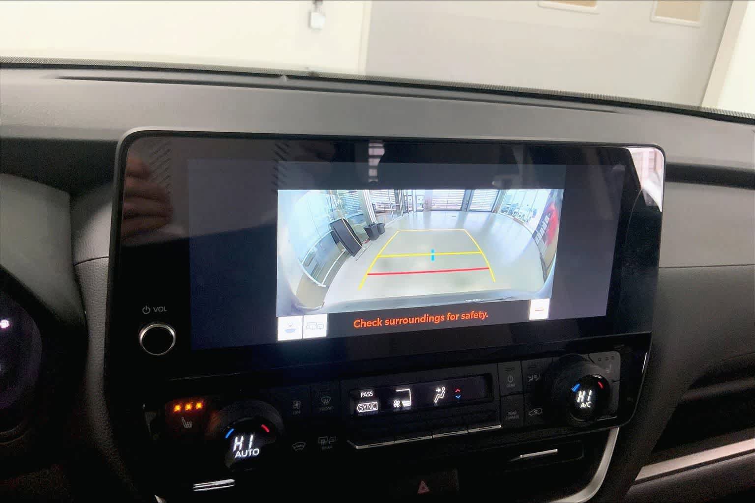Used 2025 Toyota Grand Highlander AWD image 23