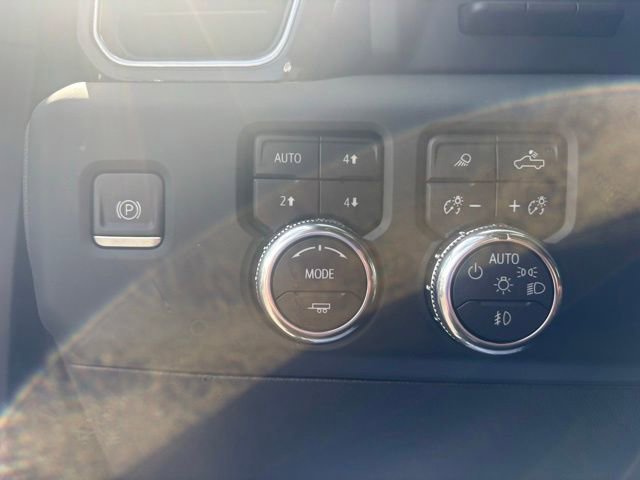 Used 2024 GMC Sierra 2500 Denali Ultimate image 17