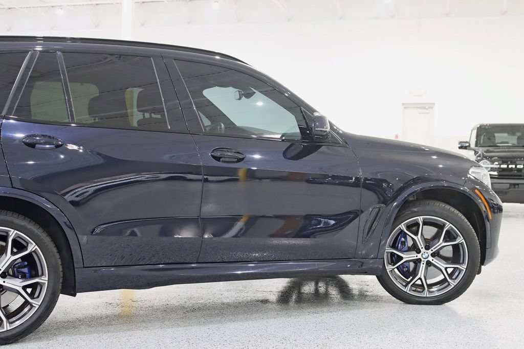 Used 2021 BMW X5 M50i w/ Executive Package AWD/4WD image 12