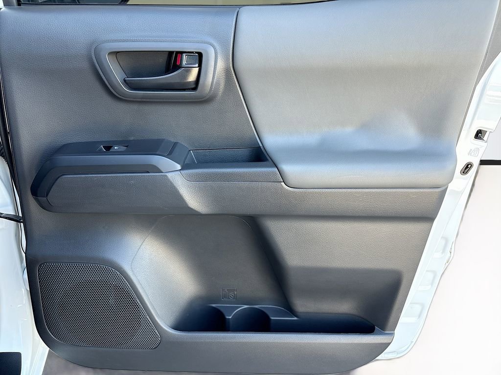 Used 2023 Toyota Tacoma SR AWD/4WD image 26