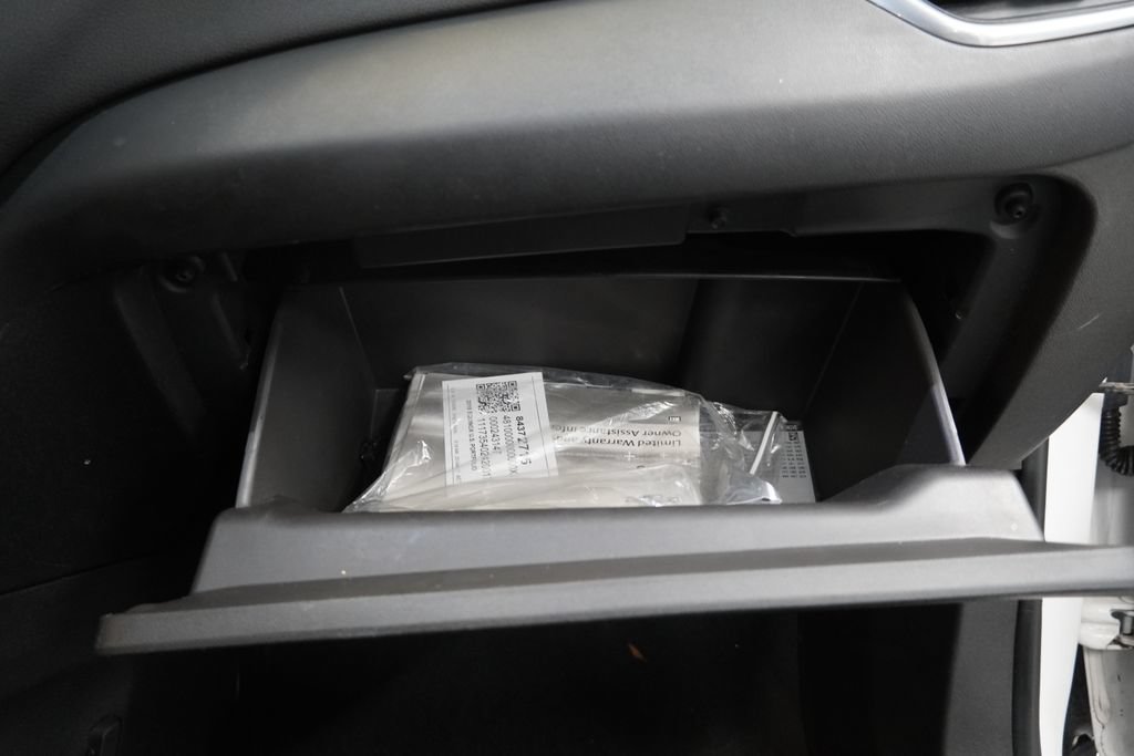 Used 2018 Chevrolet Equinox LT FWD image 37