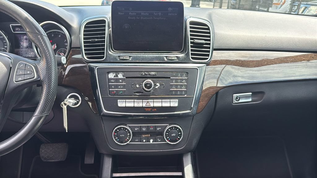 Used 2018 Mercedes-Benz GLE 350 image 30