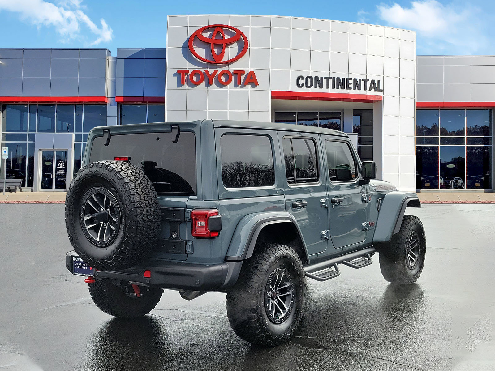 Used 2024 Jeep Wrangler Unlimited Rubicon image 4