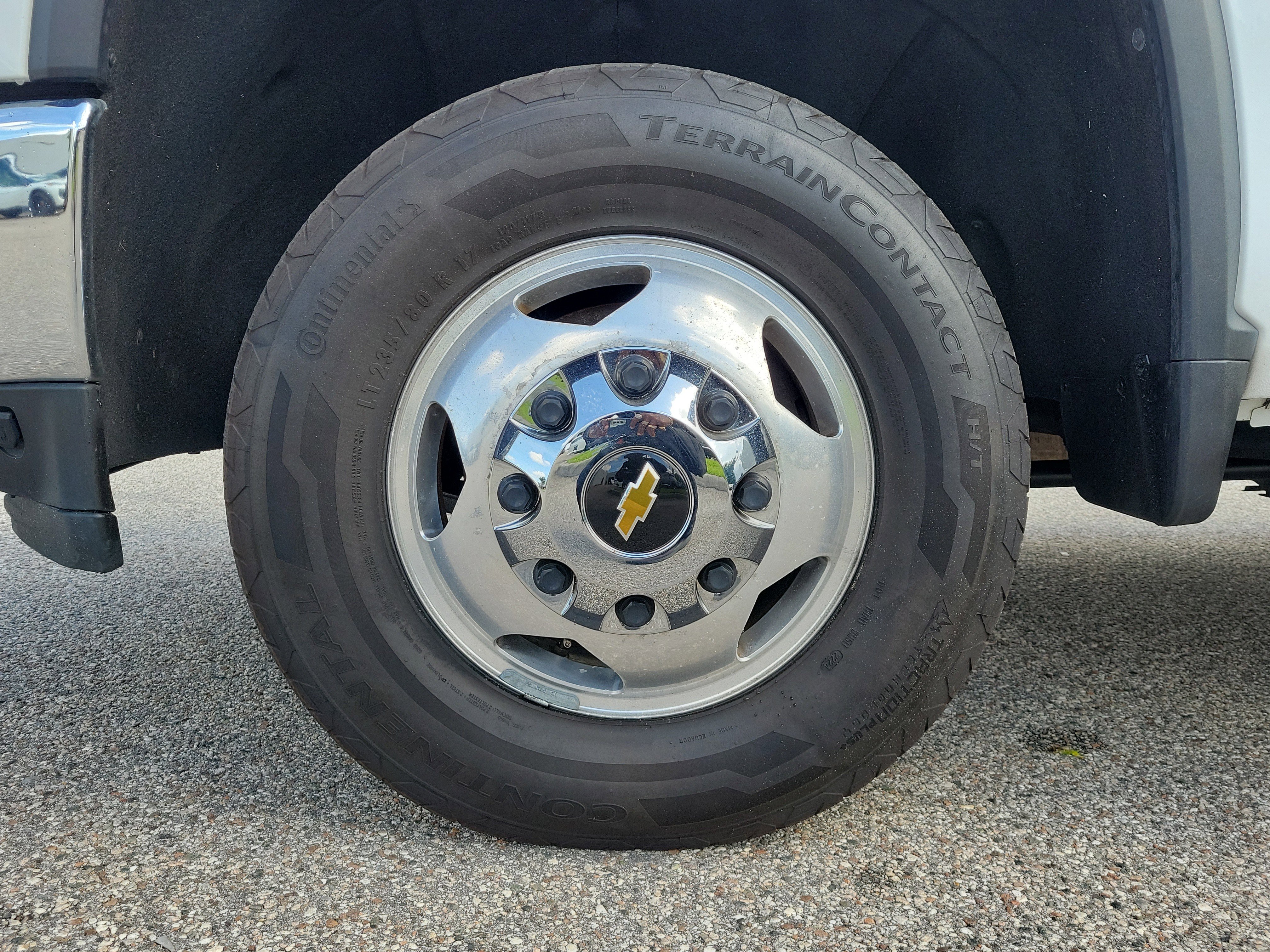 Used 2022 Chevrolet Silverado 3500 LTZ w/ LTZ Plus Package AWD/4WD image 10