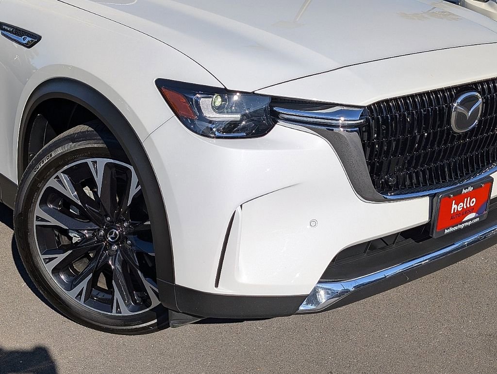 Certified 2024 MAZDA CX-90 Plug-In Hybrid w/ Premium Pkg image 5