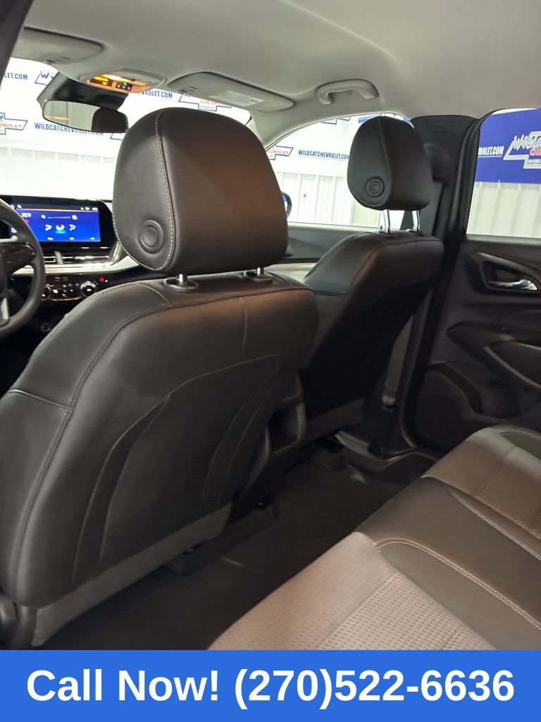 Used 2025 Chevrolet Trax LT image 29