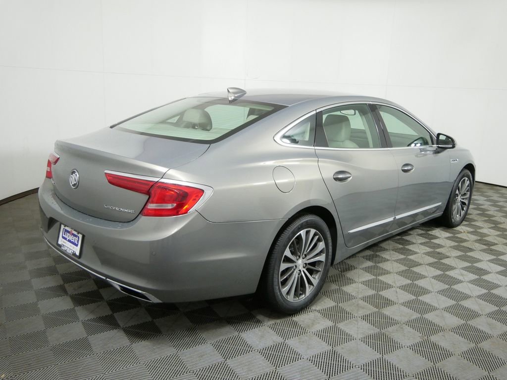 Used 2017 Buick LaCrosse Preferred image 3