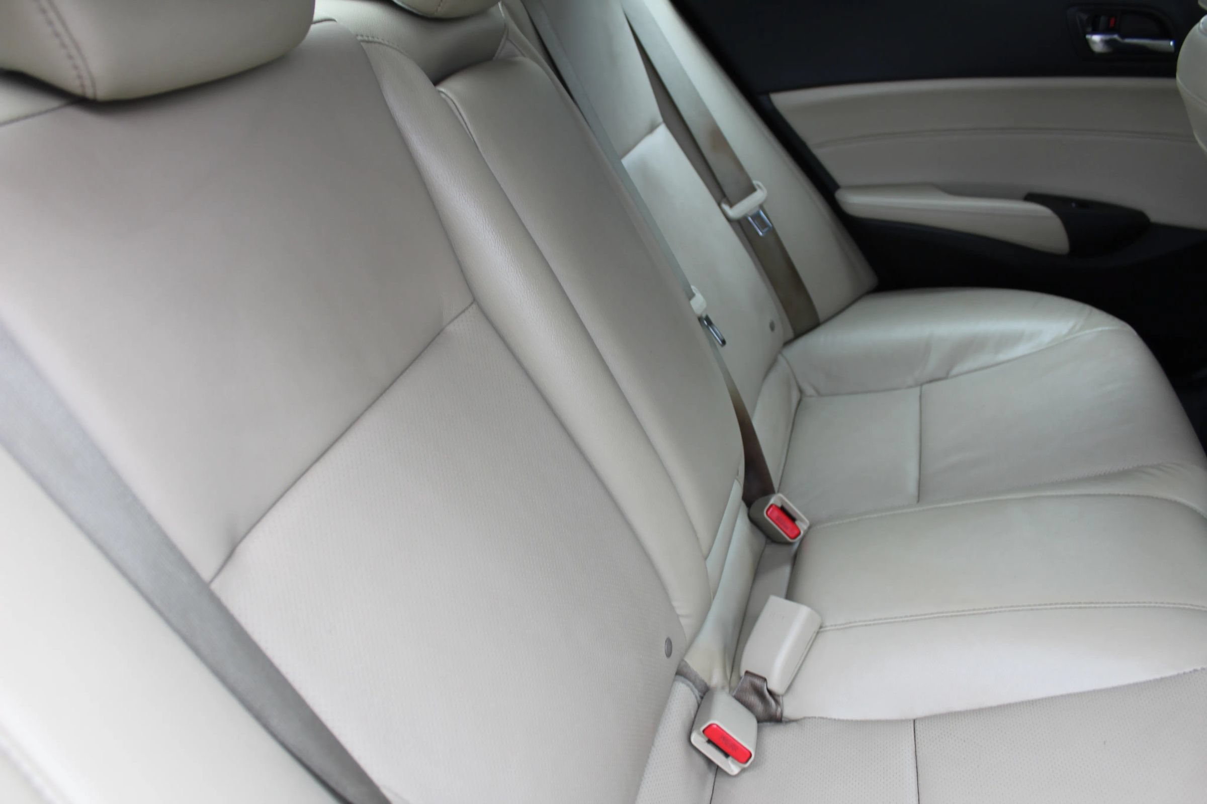 Used 2014 Acura ILX w/ Technology Package FWD image 15