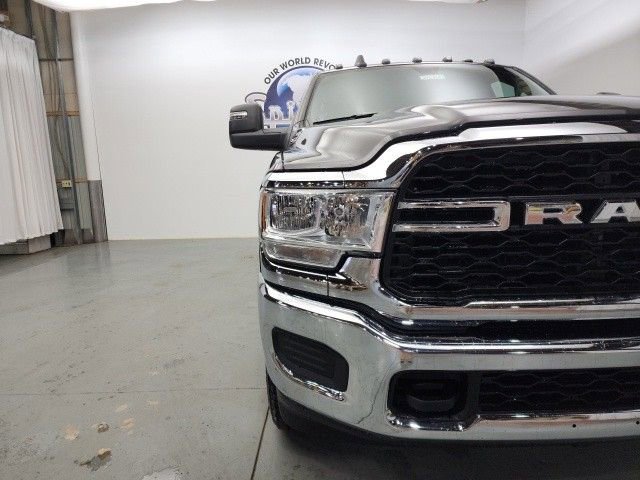 New 2024 RAM 3500 Tradesman image 36