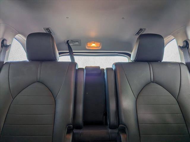 Used 2020 Toyota Highlander XLE image 17