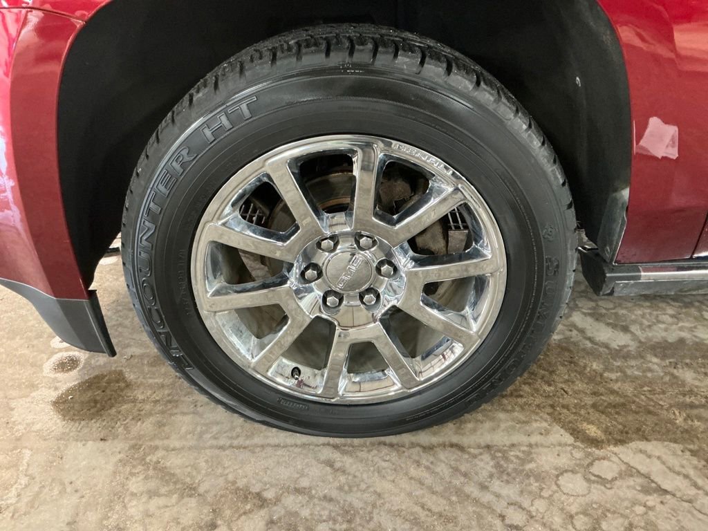 Used 2017 GMC Yukon Denali w/ Enhanced Security Package image 27