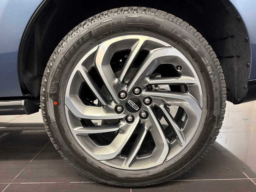 New 2027 Lincoln Navigator Reserve AWD/4WD image 7