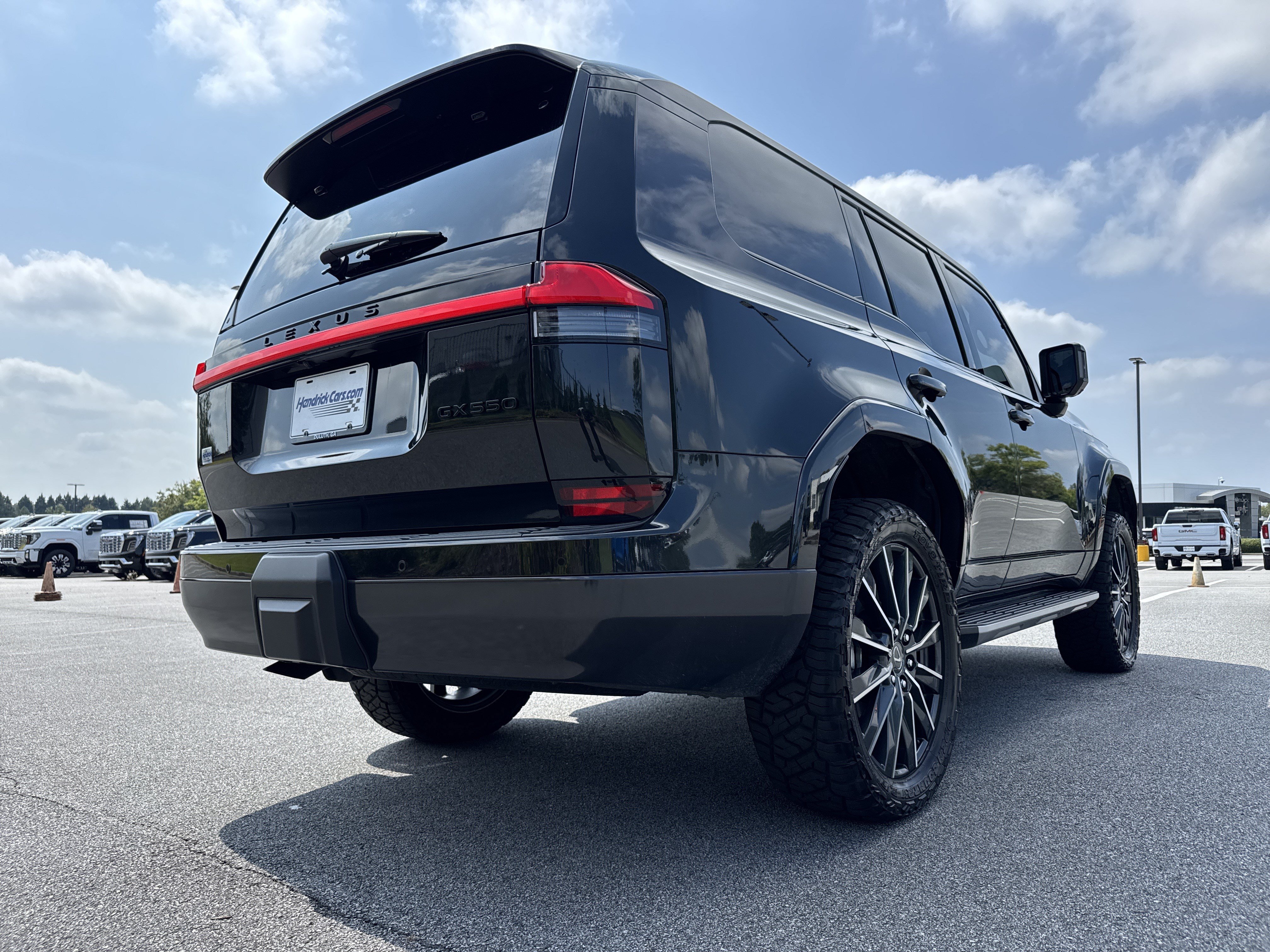 Used 2024 Lexus GX 550 w/ Accessory Package (Z1) AWD/4WD image 10