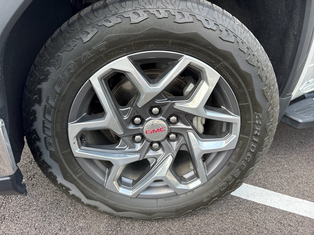 Used 2022 GMC Sierra 1500 SLT w/ SLT Premium Plus Package AWD/4WD image 12